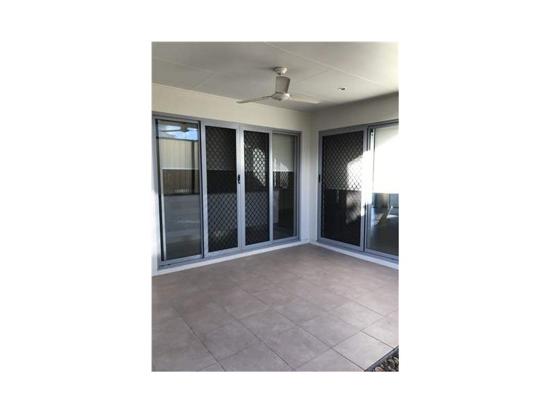 2/55 Hannay Street, Moranbah QLD 4744