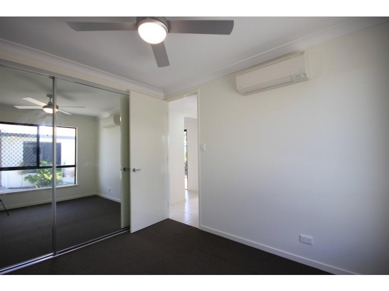 2/1 Kenzey Street, North Mackay QLD 4740