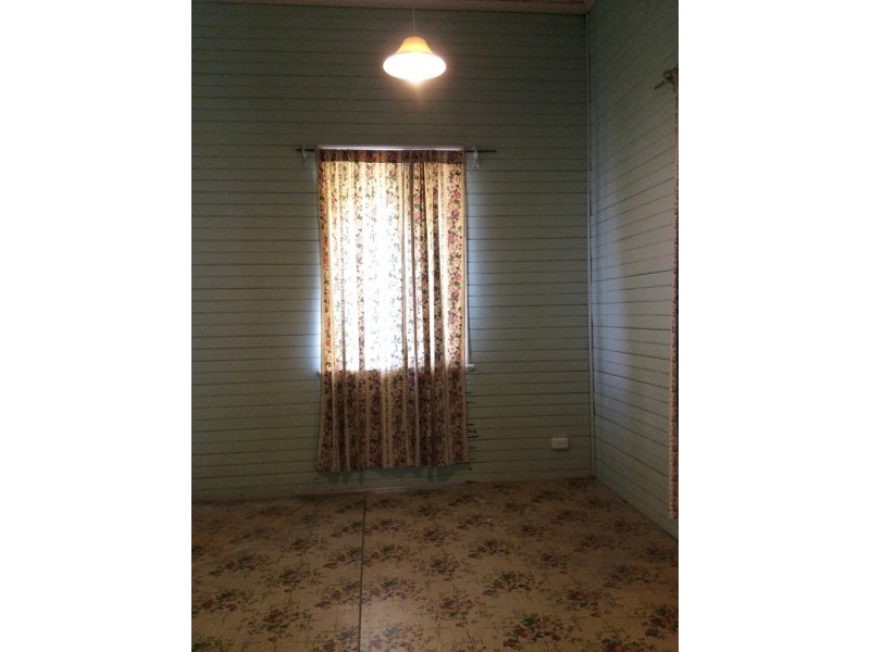 8 Nelson Street, Mackay QLD 4740