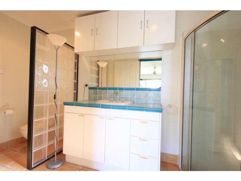 2 Eulbertie Avenue, Eimeo QLD 4740