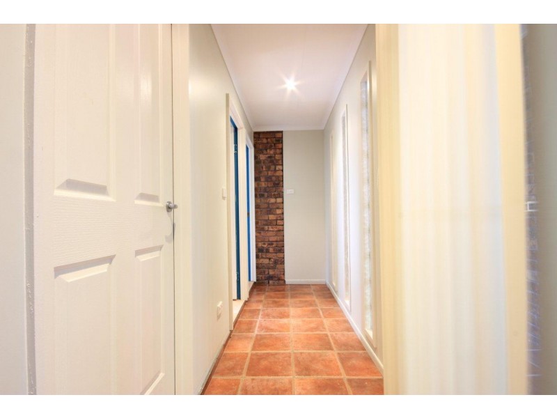 2 Eulbertie Avenue, Eimeo QLD 4740