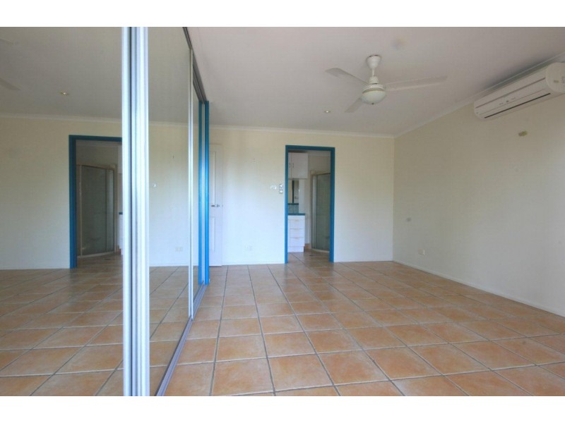 2 Eulbertie Avenue, Eimeo QLD 4740