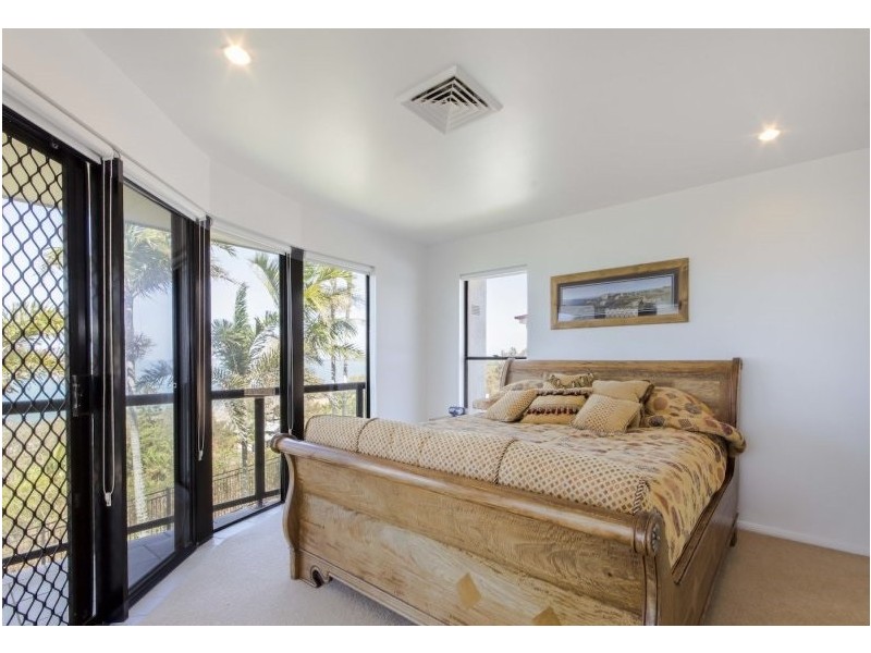 17 Sunrise Place, Blacks Beach QLD 4740