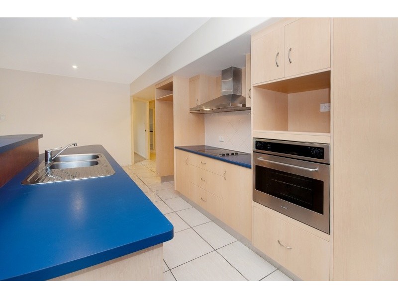 16 Seacove Court, Eimeo QLD 4740