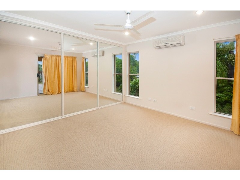 16 Seacove Court, Eimeo QLD 4740