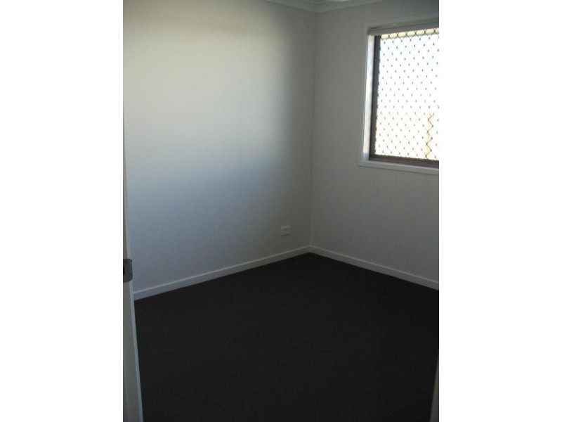 11 Isobel Avenue, Mirani QLD 4754
