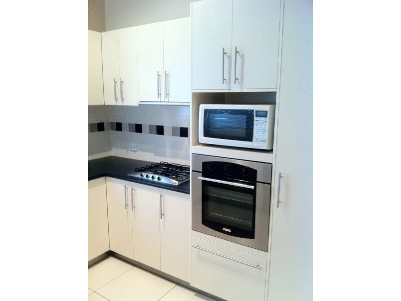 33 Marlborough Avenue, Ooralea QLD 4740