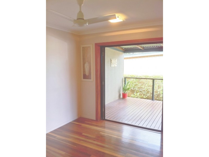 33 Marlborough Avenue, Ooralea QLD 4740