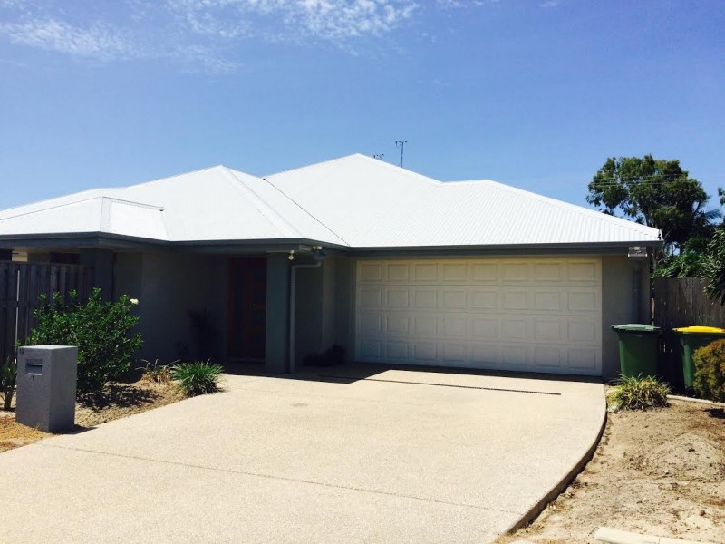 1/12 Coolum Court, Blacks Beach QLD 4740