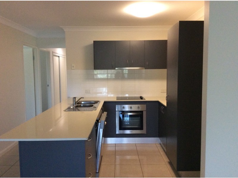 1/12 Coolum Court, Blacks Beach QLD 4740