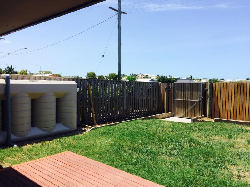 1/12 Coolum Court, Blacks Beach QLD 4740