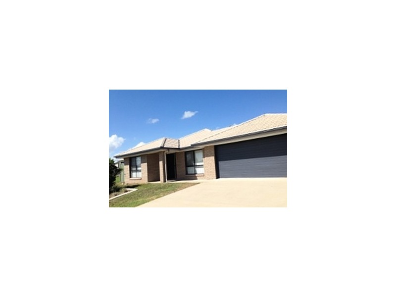 60 Hannay Street, Moranbah QLD 4744