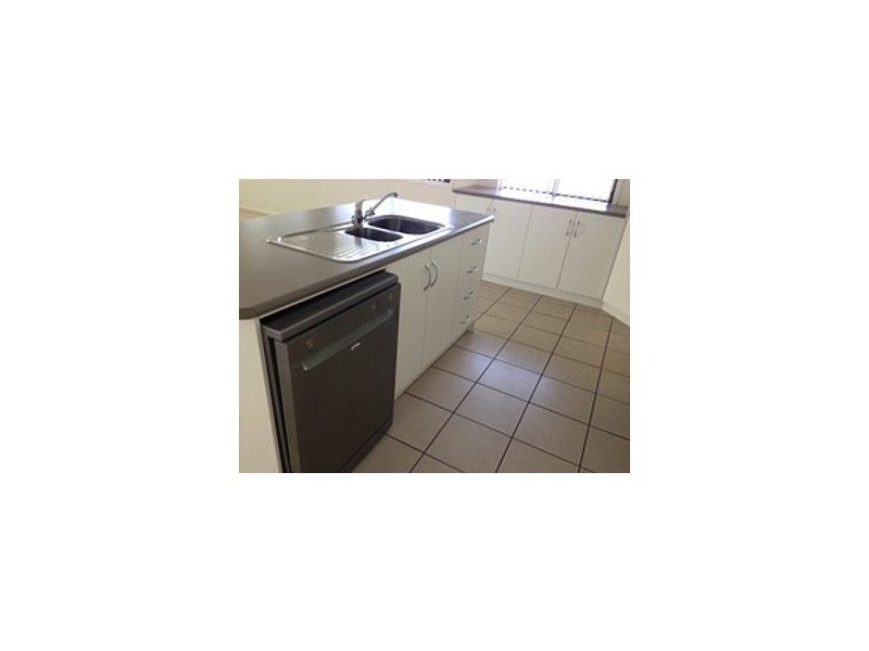 60 Hannay Street, Moranbah QLD 4744