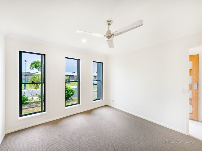 11 Cable Court, Blacks Beach QLD 4740
