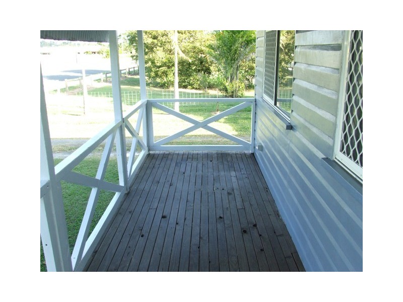 6 Kellys Road, Walkerston QLD 4751