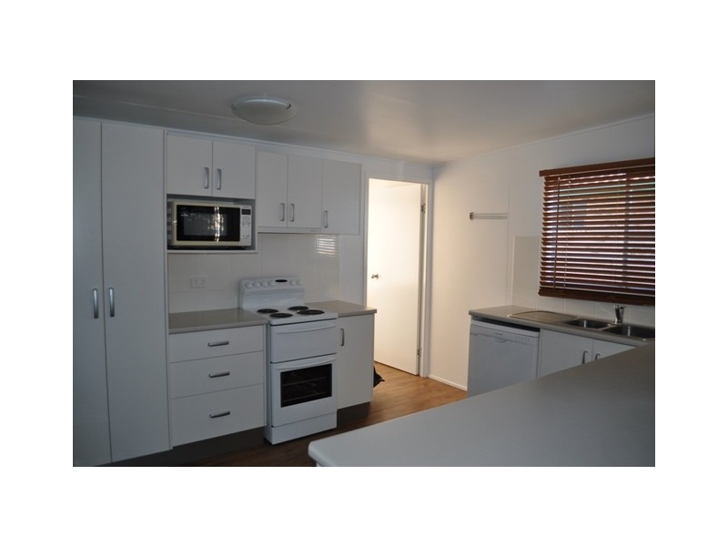 2 McCarthy Street, Hay Point QLD 4740