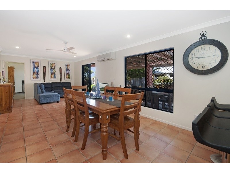 34 Adair Court, Rural View QLD 4740