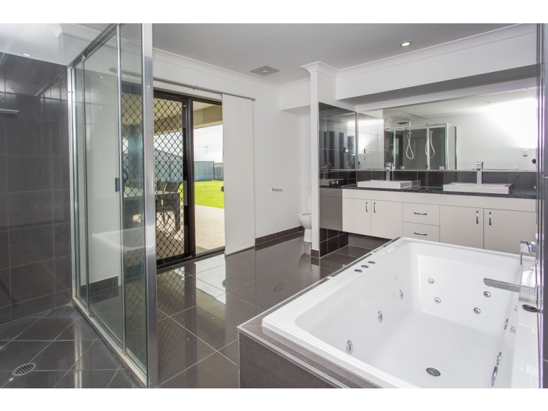43 O’Riely Ave, Marian QLD 4753