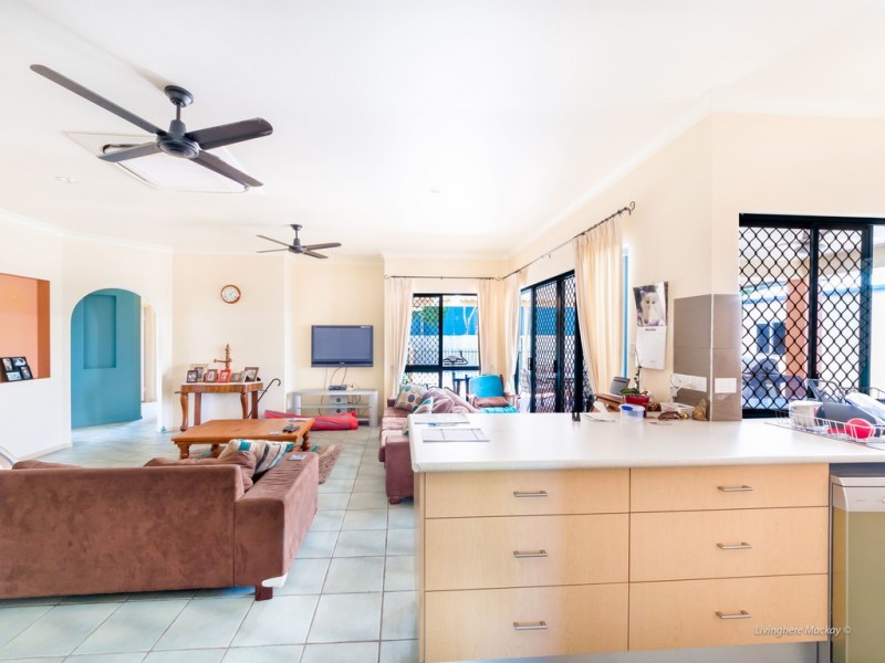 15 Suncrest Court, Mount Pleasant QLD 4740