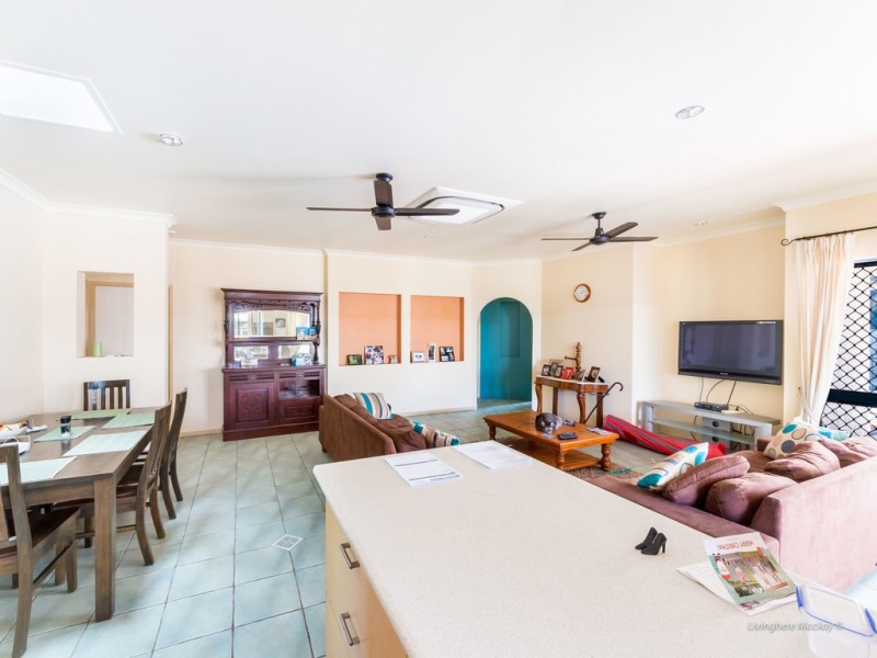 15 Suncrest Court, Mount Pleasant QLD 4740