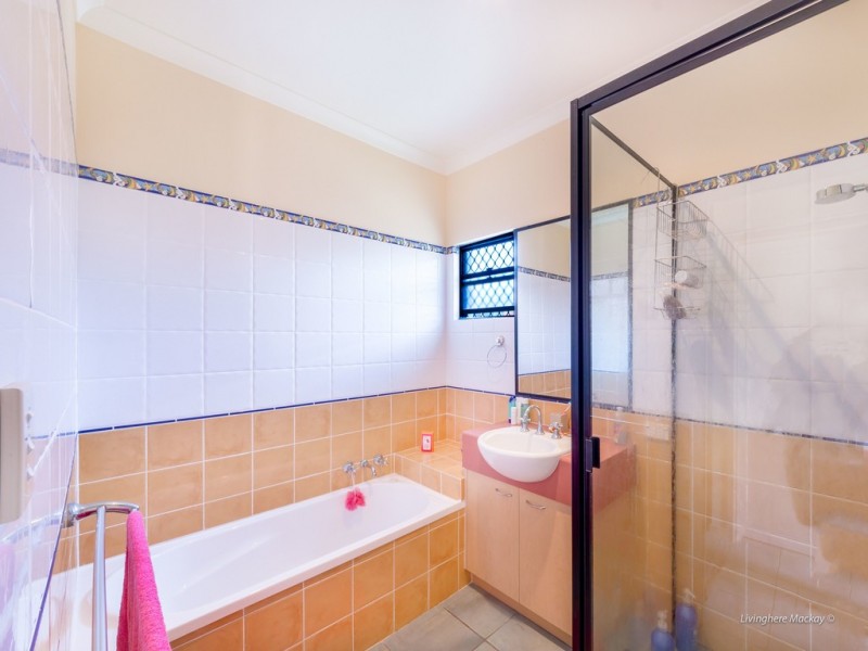 15 Suncrest Court, Mount Pleasant QLD 4740