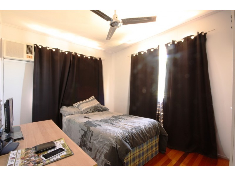 6 Connor Drive, Moranbah QLD 4744