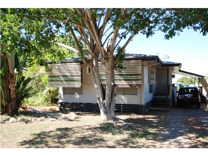 6 Connor Drive, Moranbah QLD 4744