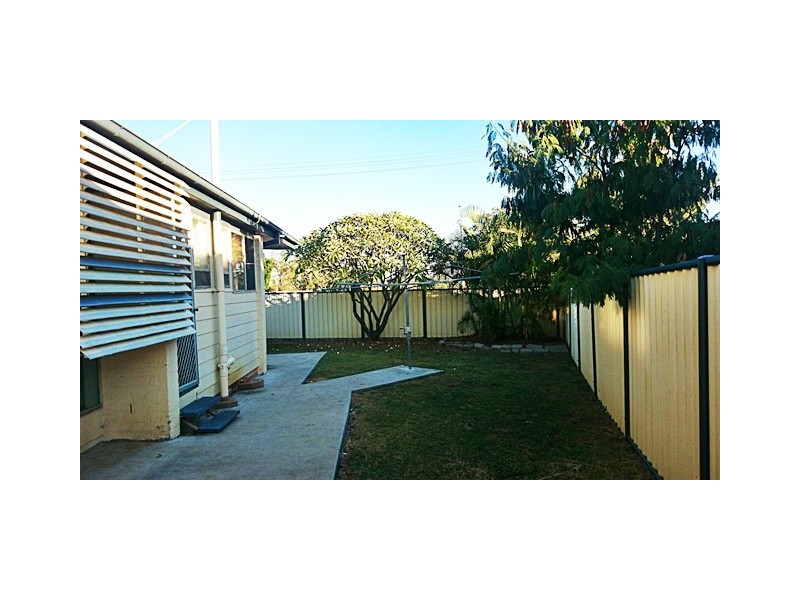 16 Macdonald Street, Dysart QLD 4745