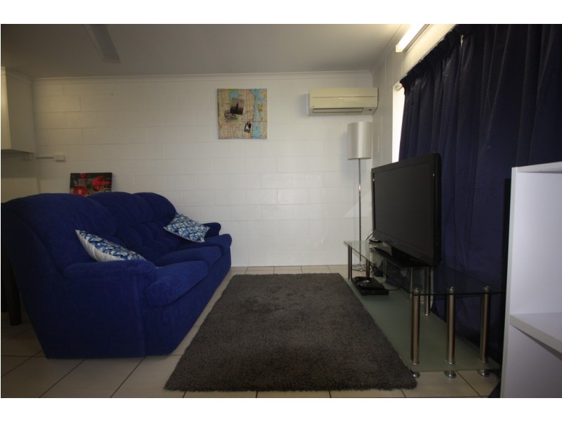 2/57 Macalister Street, Mackay QLD 4740