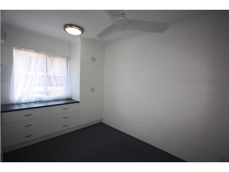 2/57 Macalister Street, Mackay QLD 4740