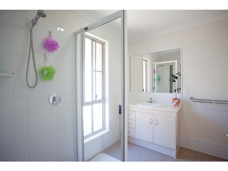 45 Whitehaven Drive, Blacks Beach QLD 4740
