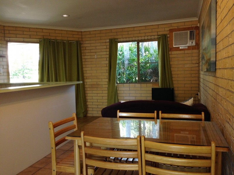 5/4 Symons Avenue, Bucasia QLD 4750
