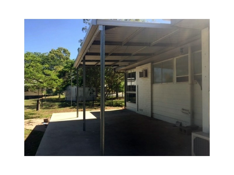 33 Hannah Crescent, Dysart QLD 4745