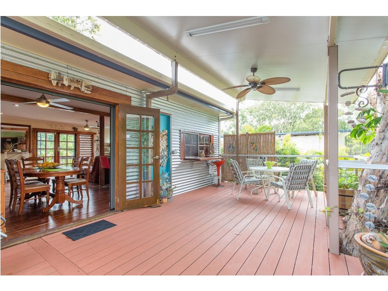 1 Penguin Street, Slade Point QLD 4740
