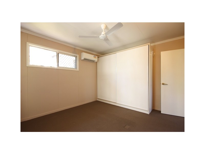 18 Herbert Court, Moranbah QLD 4744