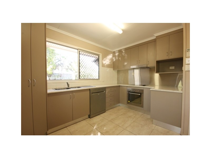 18 Herbert Court, Moranbah QLD 4744