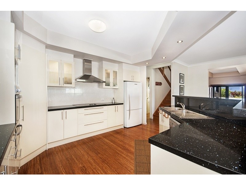 3 Coralcove Court, Blacks Beach QLD 4740
