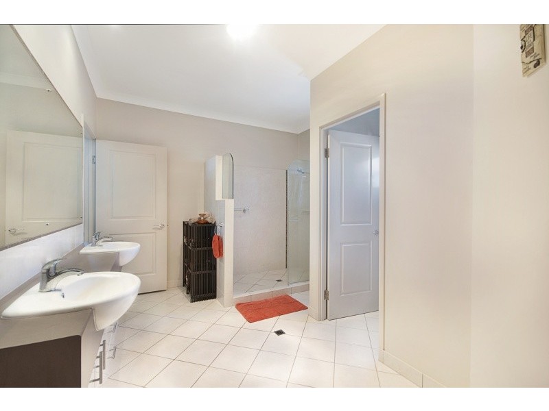 3 Coralcove Court, Blacks Beach QLD 4740
