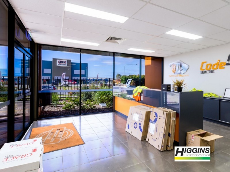 8 CATERPILLAR, Mackay QLD 4740