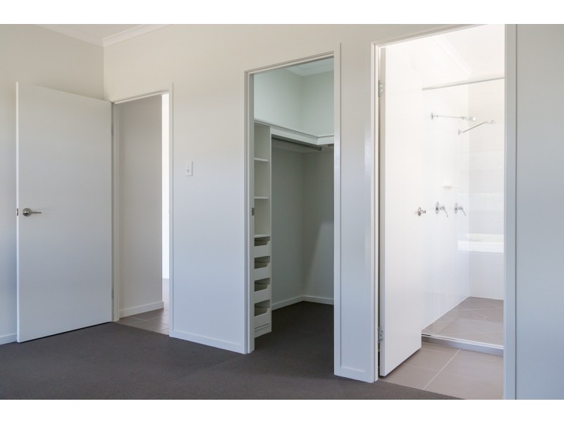 20 Maryvale Circuit, Beaconsfield QLD 4740