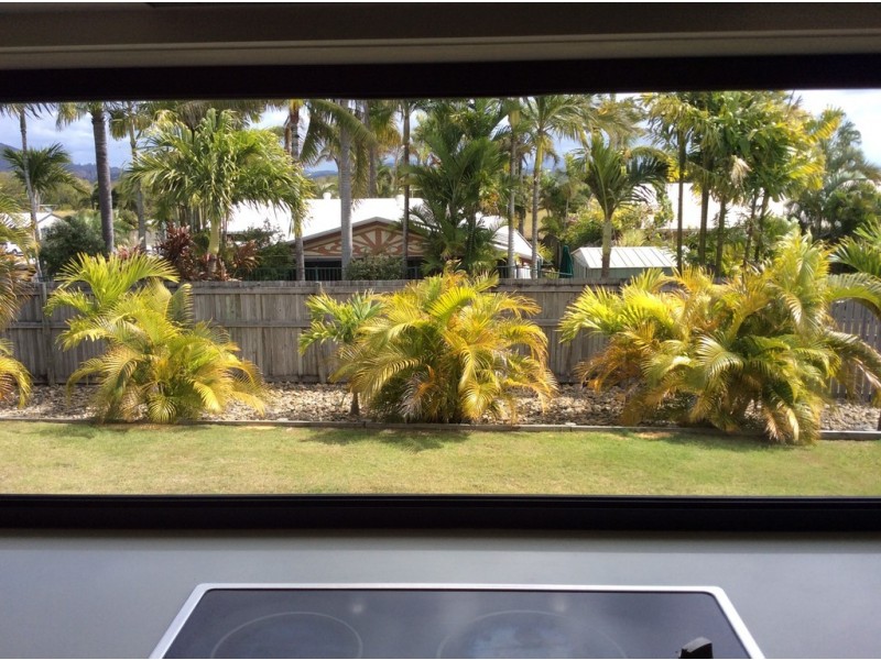 8 Hangan Street, Bucasia QLD 4750