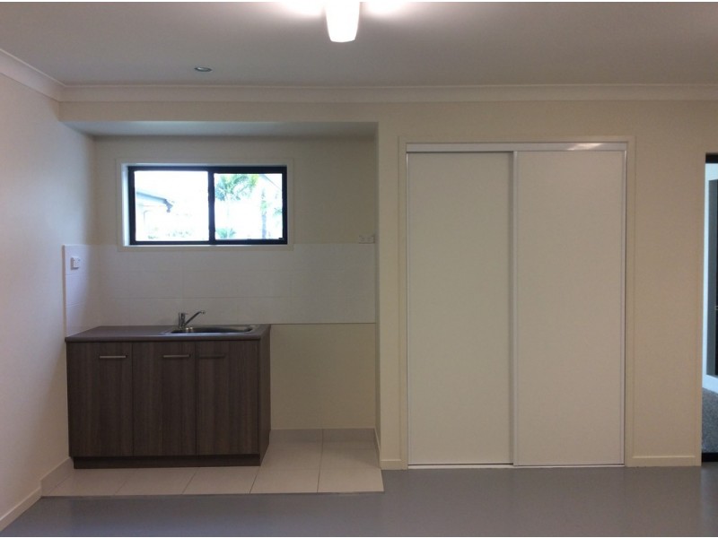 8 Hangan Street, Bucasia QLD 4750
