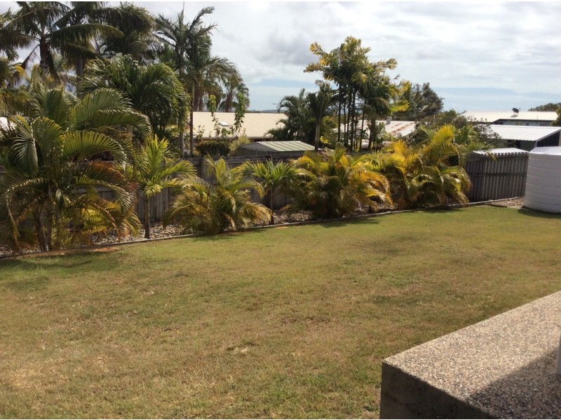 8 Hangan Street, Bucasia QLD 4750