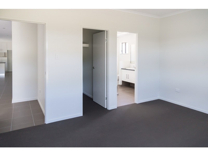 18 Maryvale Circuit, Beaconsfield QLD 4740