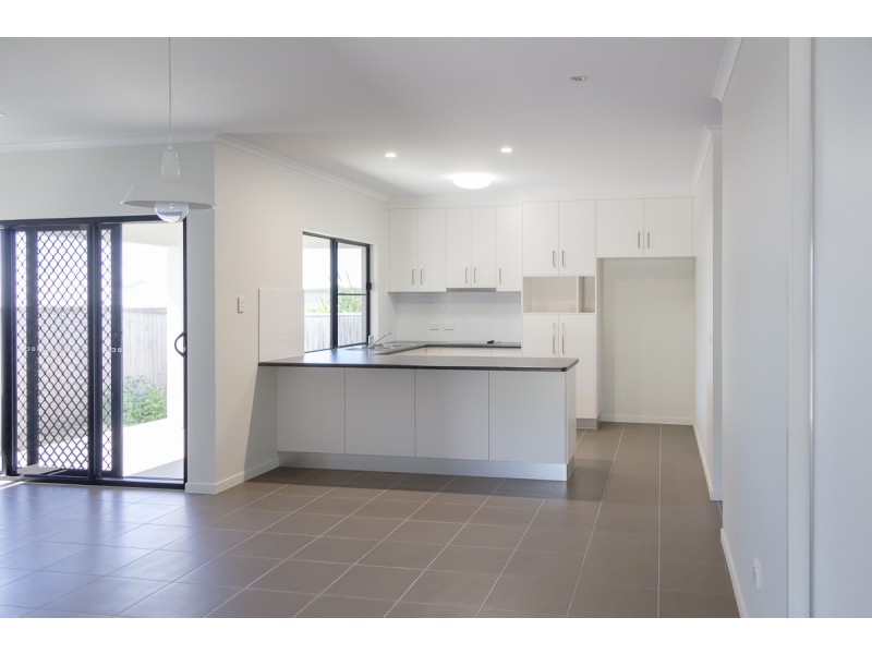 18 Maryvale Circuit, Beaconsfield QLD 4740