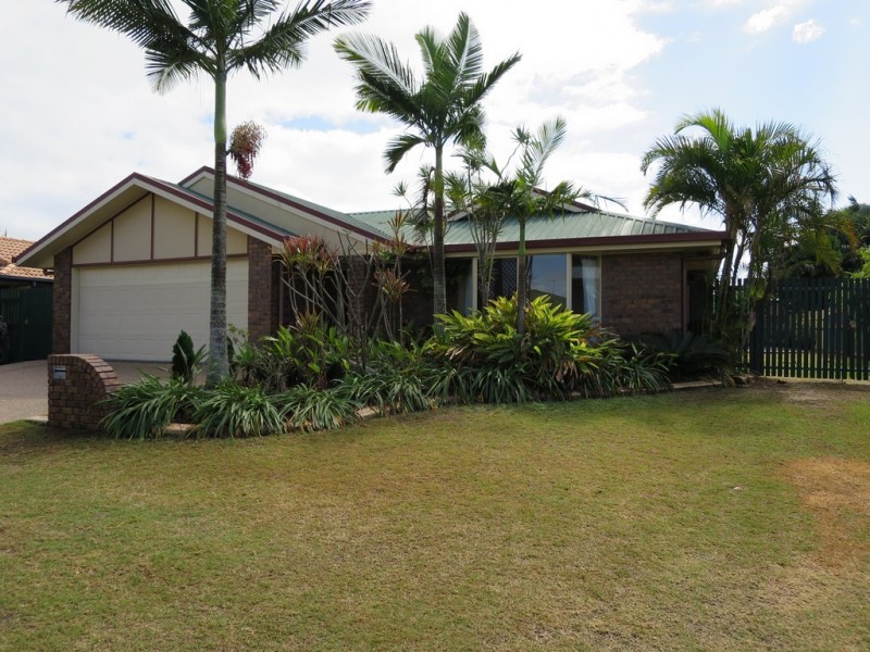 14 Admiralty Way, Bucasia QLD 4750