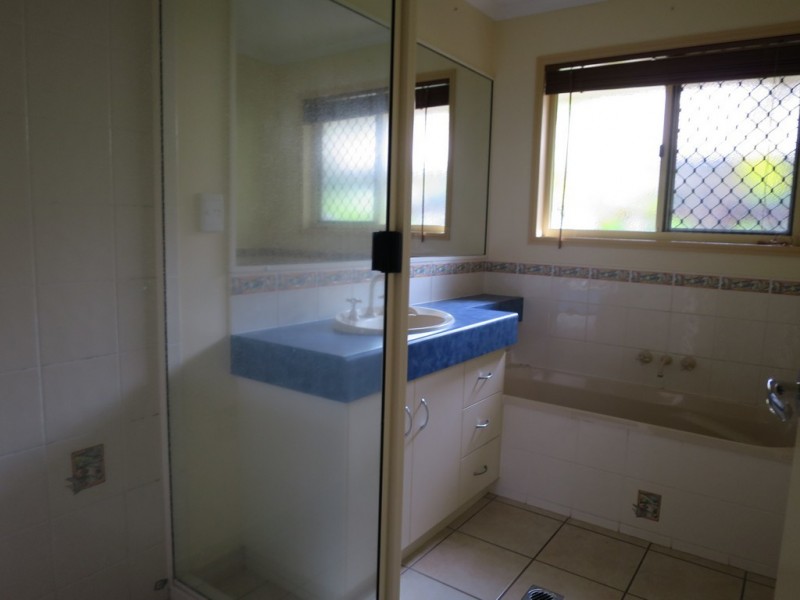 14 Admiralty Way, Bucasia QLD 4750