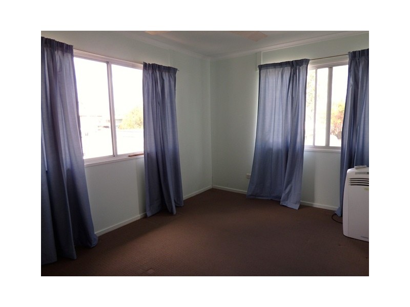 53A Beardmore Crescent, Dysart QLD 4745