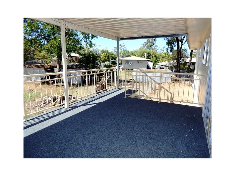 10 Fraser Court, Dysart QLD 4745