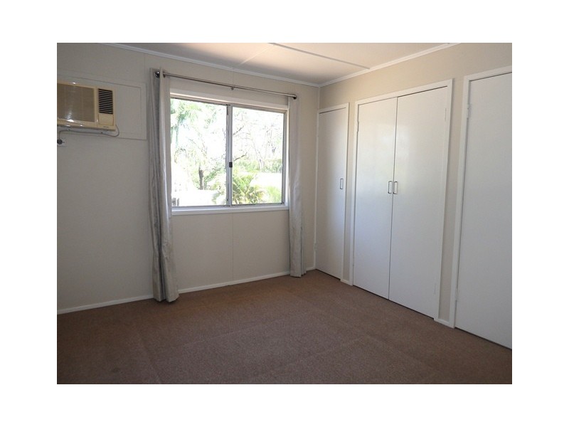 10 Fraser Court, Dysart QLD 4745